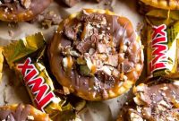 Mini Twix Tart Recipe: Caramel Chocolate Cookie Tarts