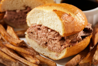 Slow Cooker French Dip Sandwiches for Tender, Juicy Beef