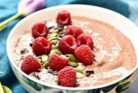 Chocolate Raspberry Smoothie Bowl Recipe for a Creamy Breakfast
