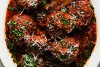 Pecorino Meatballs in Rich Marinara Sauce: Classic Italian Recipe