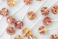 How to Make Homemade Rose Lollipops: Simple Floral Candy Recipe