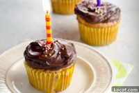 Norwegian Gold Cake Recipe with Sour Cream Ganache