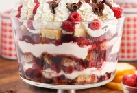 Decadent Raspberry Trifle Recipe with Layers of Cream and Cake
