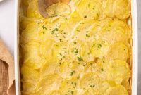 Gluten-Free Scalloped Potatoes with Creamy Garlic Sauce