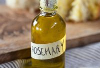 Rosemary-Infused Olive Oil: How to Make & Use It in Recipes