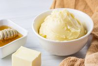 How to Make Homemade Honey Butter in 5 Minutes