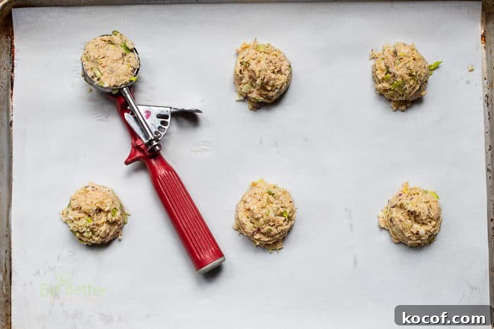 Crispy Baked Tuna Patties with Lemon Herb Sauce 4 Mix ingredients