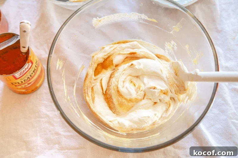 Light and Creamy Pumpkin Mousse Recipe for Autumn Desserts 13 Pumpkin pie mousse