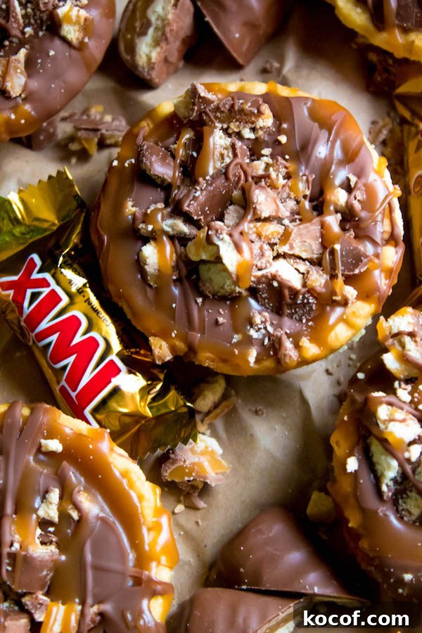 Mini Twix Tart Recipe: Caramel Chocolate Cookie Tarts 3 Mini Twix Tarts close-up