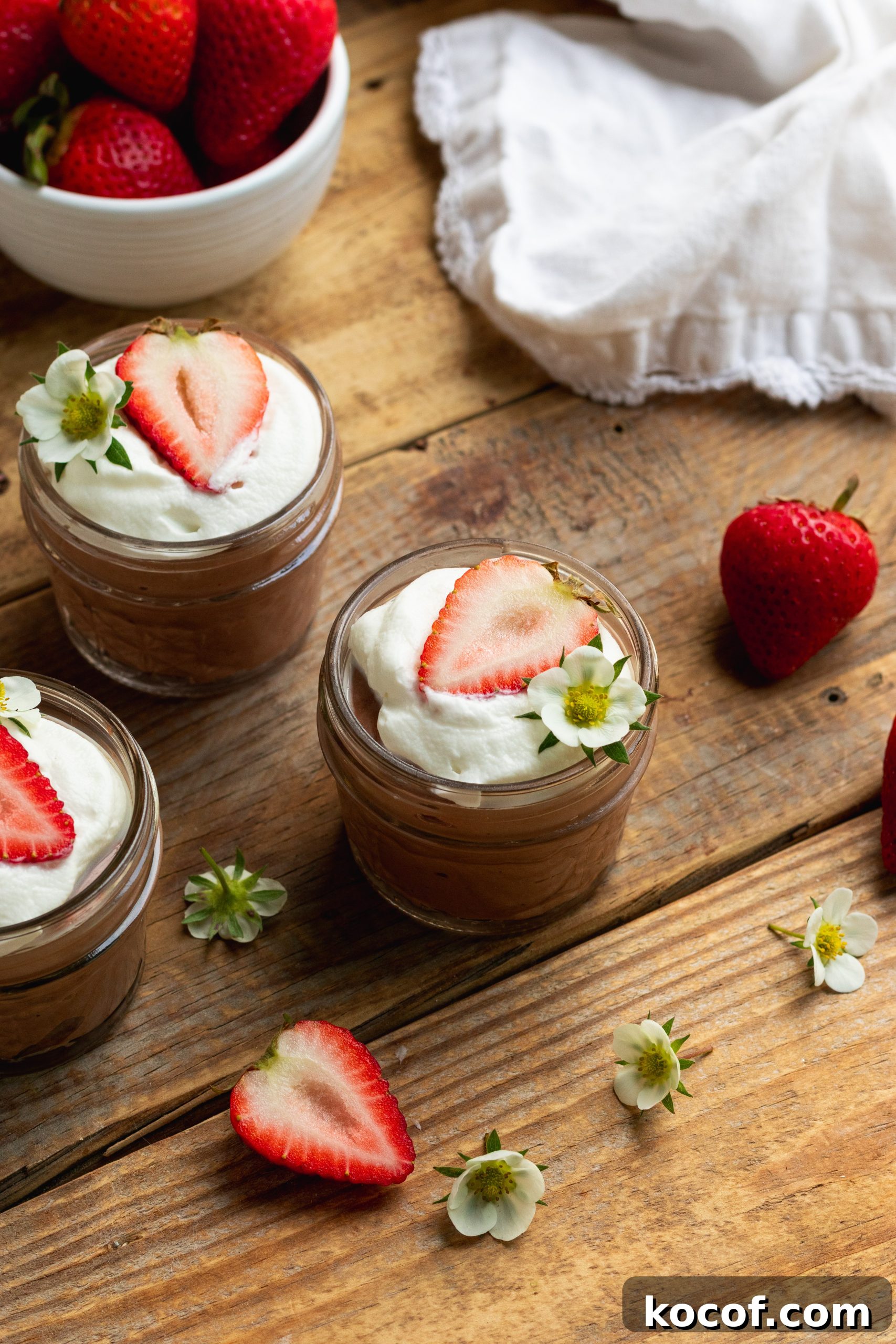 Creamy Cottage Cheese Chocolate Mousse Recipe for Low-Sugar Desserts 5 High-protein cottage cheese chocolate mousse