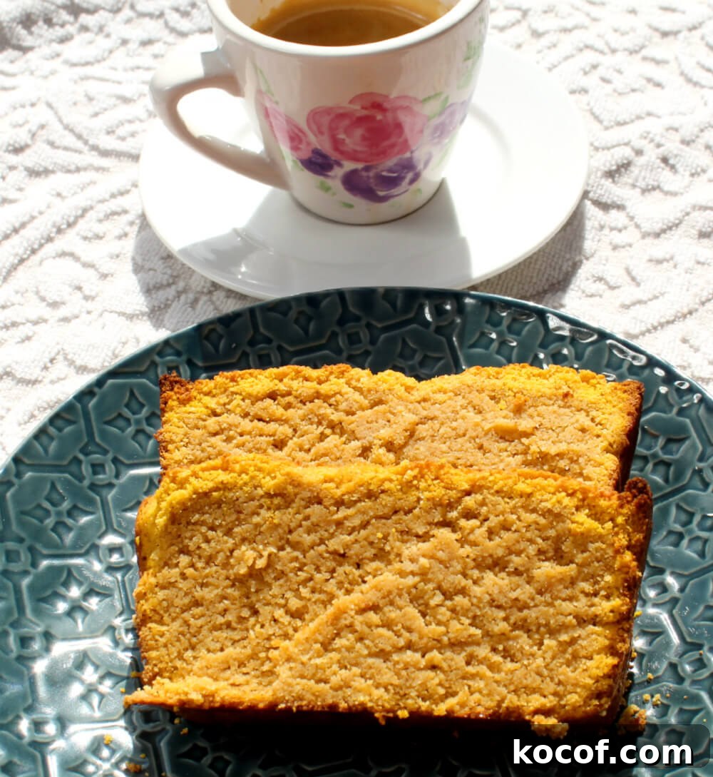 Low-Carb Pumpkin Bread Recipe for Keto Diet 7 Pumpkin Keto Bread6