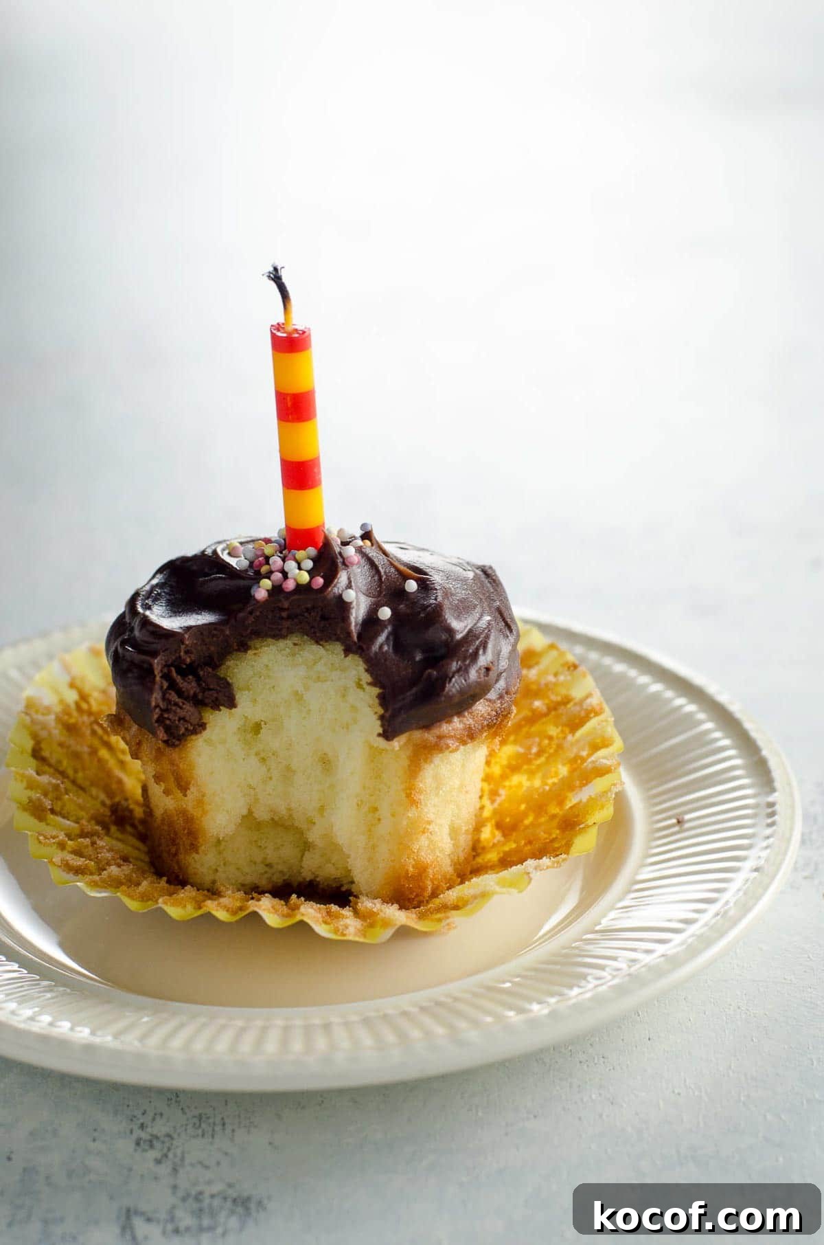 norwegian gold cake with sour cream ganache