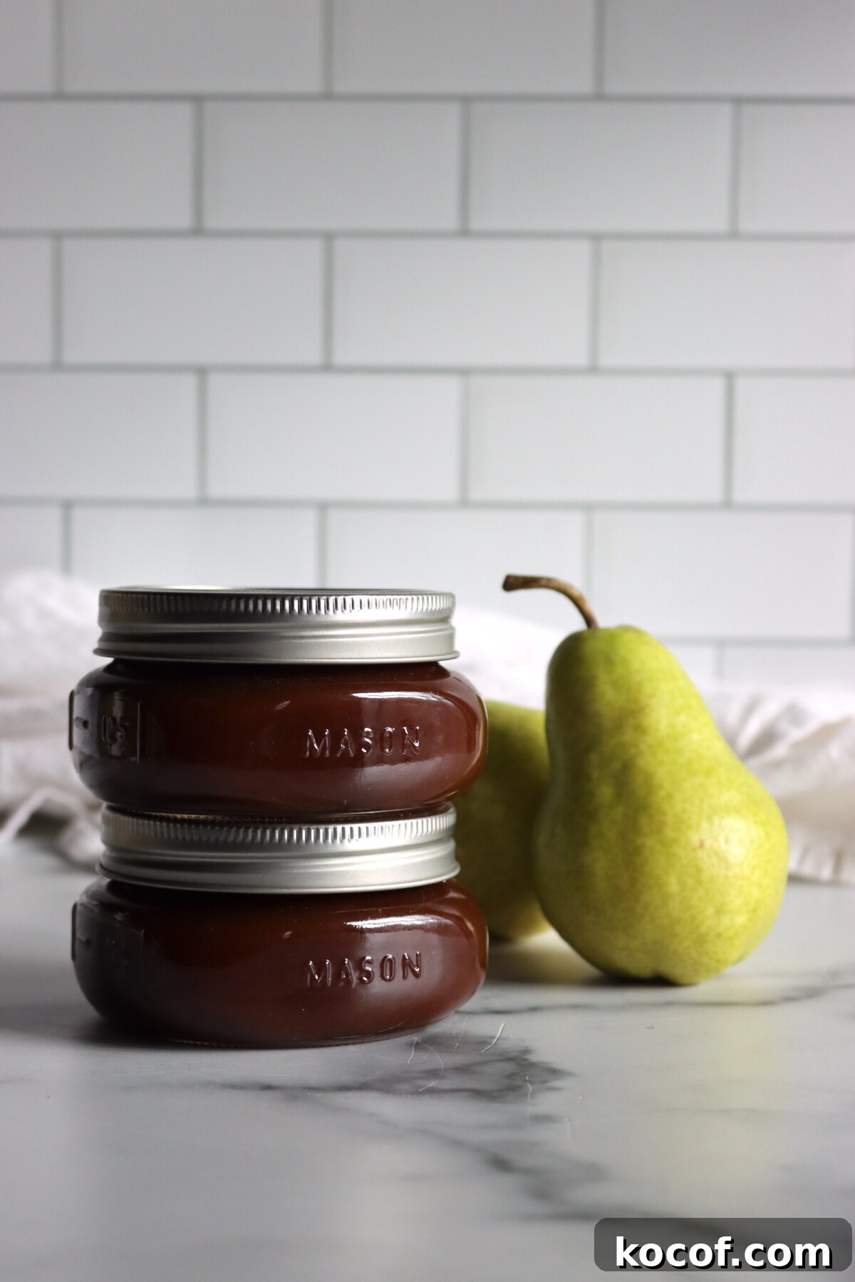 Maple Bourbon Pear Butter Recipe — Small-Batch Spread with Warm Spice 5 Maple Bourbon Pear Butter