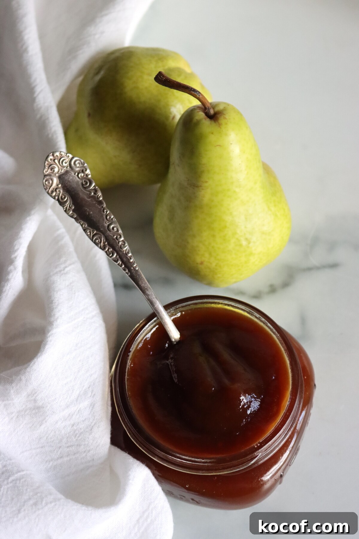 Maple Bourbon Pear Butter Recipe — Small-Batch Spread with Warm Spice 8 Maple Bourbon Pear Butter