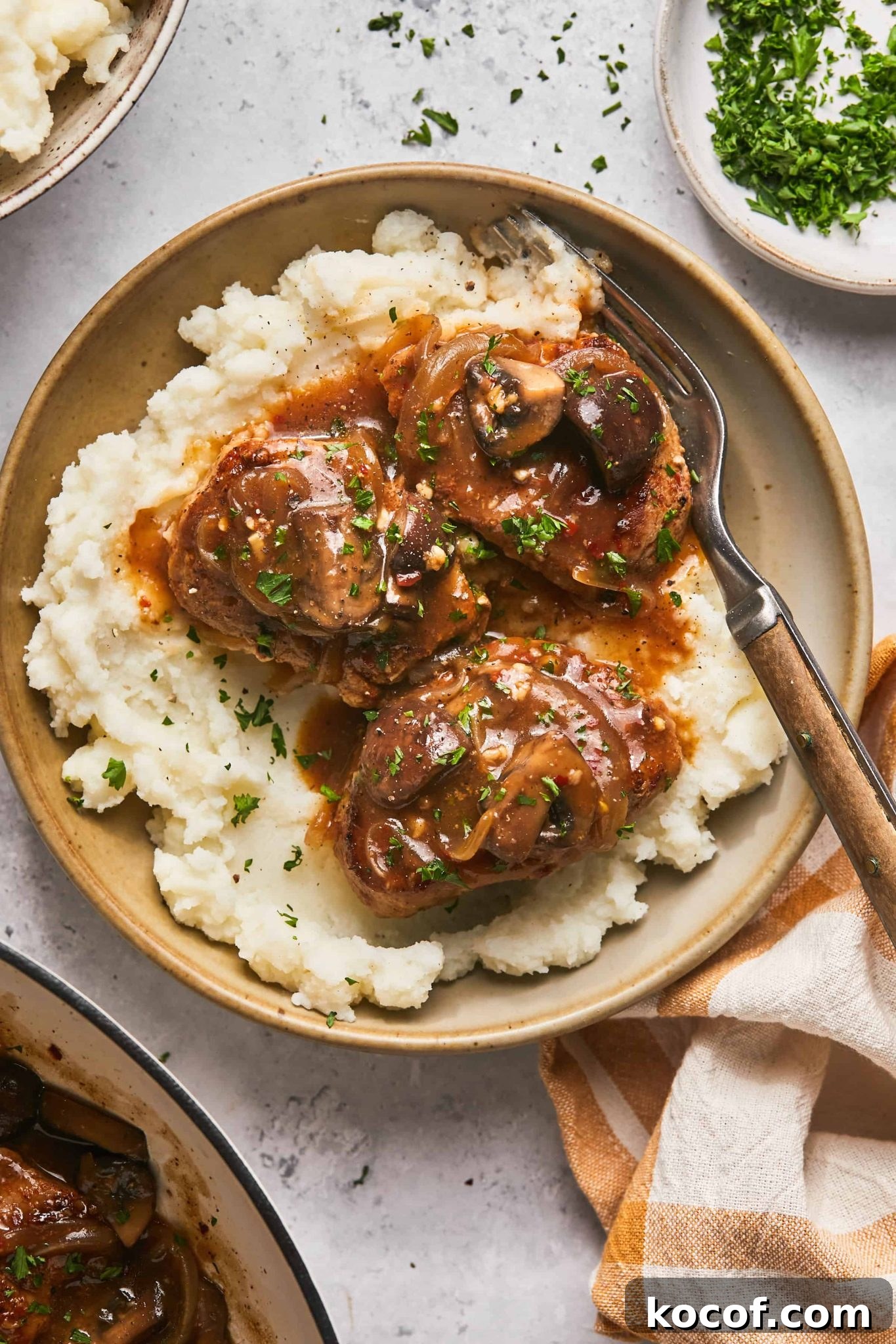 Pork Medallions with Caramelized Onions and Mushrooms 3 img 40126 2