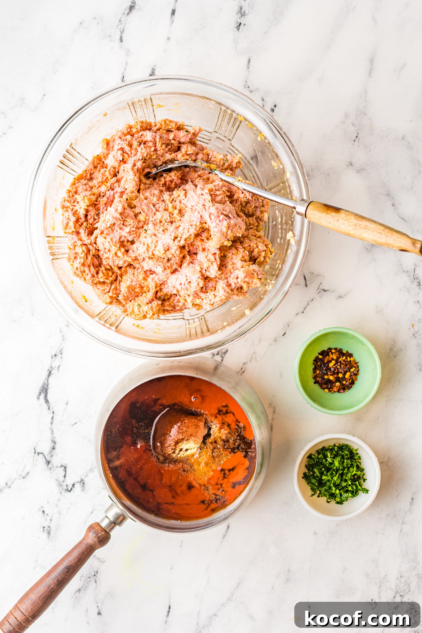 Crispy Air Fryer Meatballs Recipe for Quick Weeknight Meals 6 Air Fryer Meatballs in a dish.
