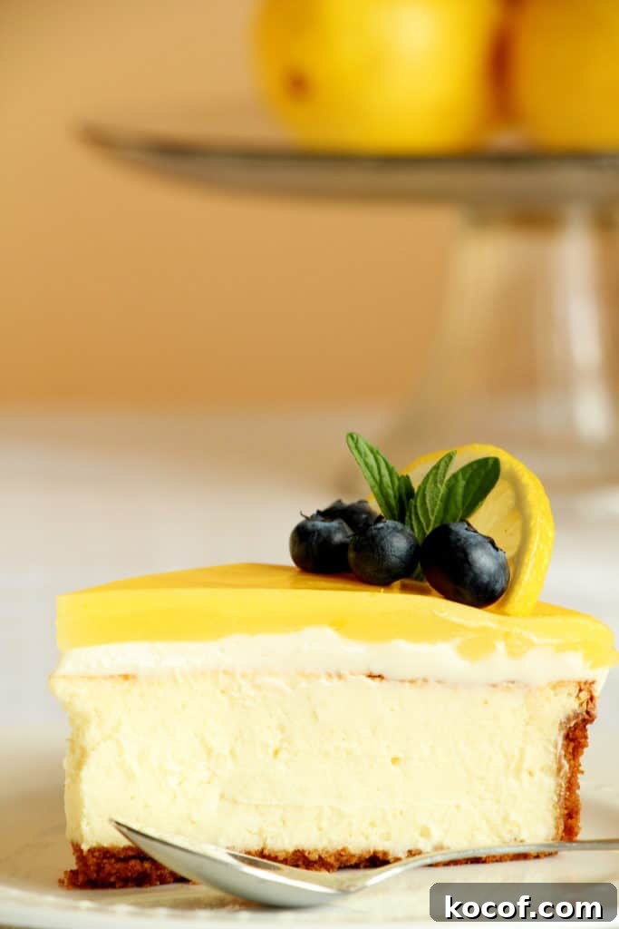 creamy lemon cheesecake