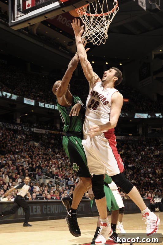 James Rocks Mismatched LeBron VII Sneakers While Rocking Retro Jerseys 15 Kicks On Court