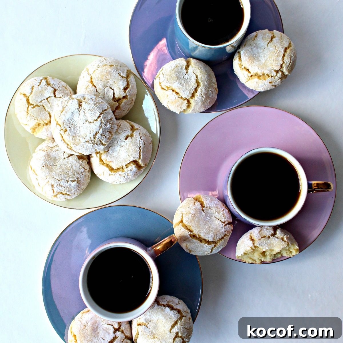 Cookies and coffee cups from above.