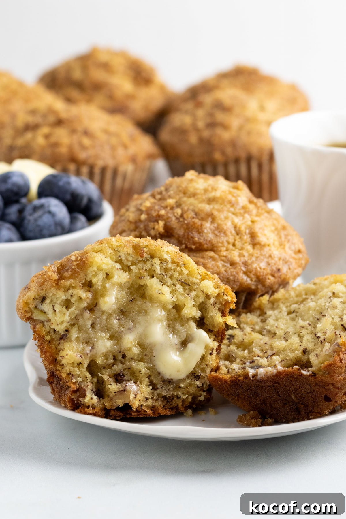 Moist Banana Muffins Without Dairy — Simple Vegan Recipe 2 img 83483 1