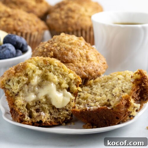 Moist Banana Muffins Without Dairy — Simple Vegan Recipe 10 img 83483 9