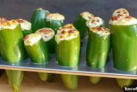 Spicy Chorizo-Stuffed Jalapeño Poppers
